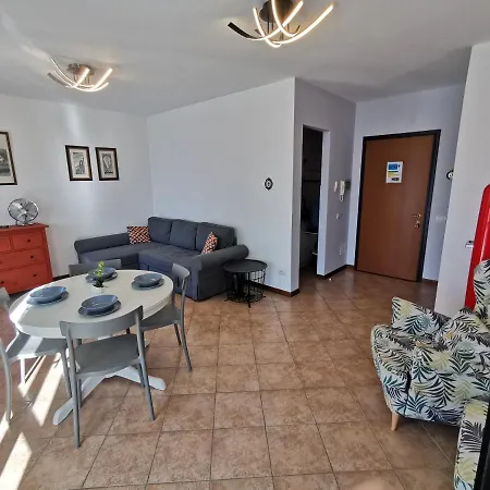 Near Monastero And Castello Di Vezio Варенна