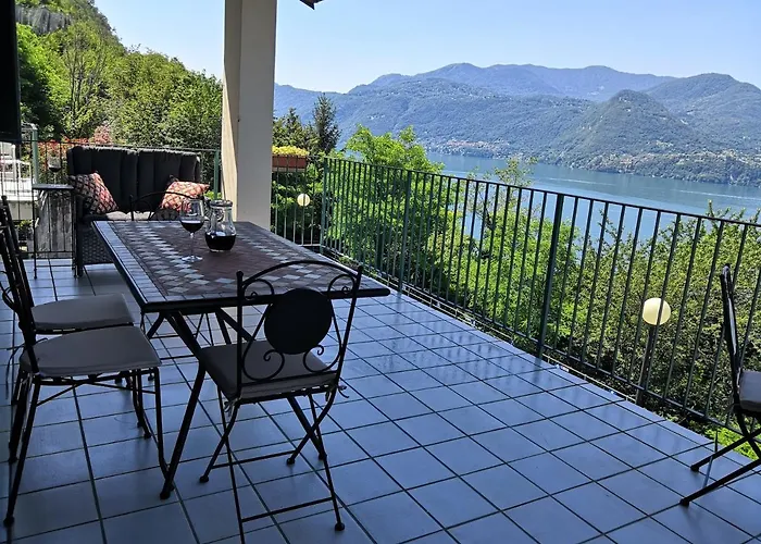 Near Monastero And Castello Di Vezio Apartman