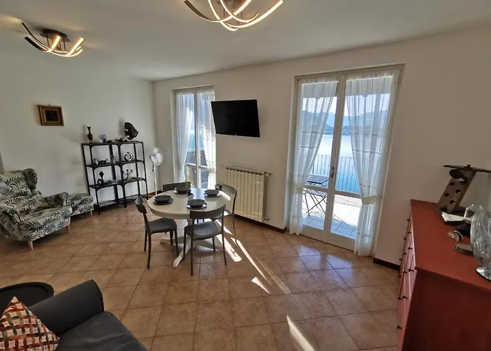 Apartament Near Monastero And Castello Di Vezio Varenna