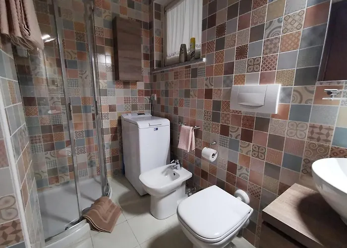 Near Monastero And Castello Di Vezio Apartman *