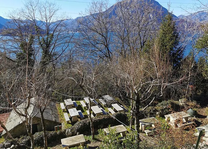 Near Monastero And Castello Di Vezio Apartman