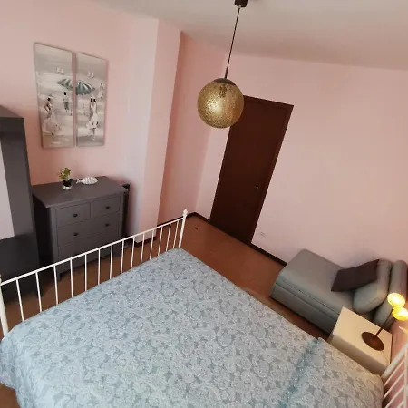 Near Monastero And Castello Di Vezio * Βαρένα