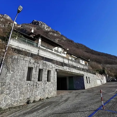 Lägenhet Near Monastero And Castello Di Vezio